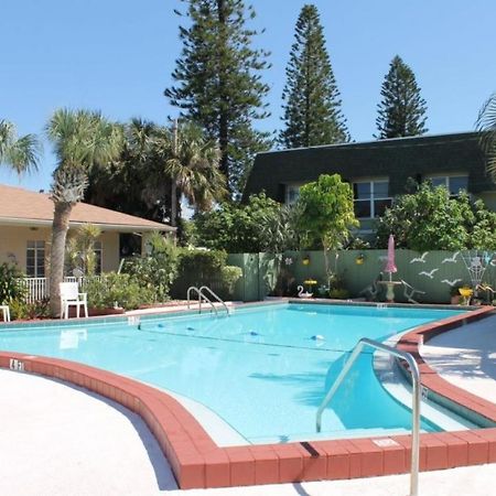 Gulf Gardens Cottage #3 St. Pete Beach Exterior photo