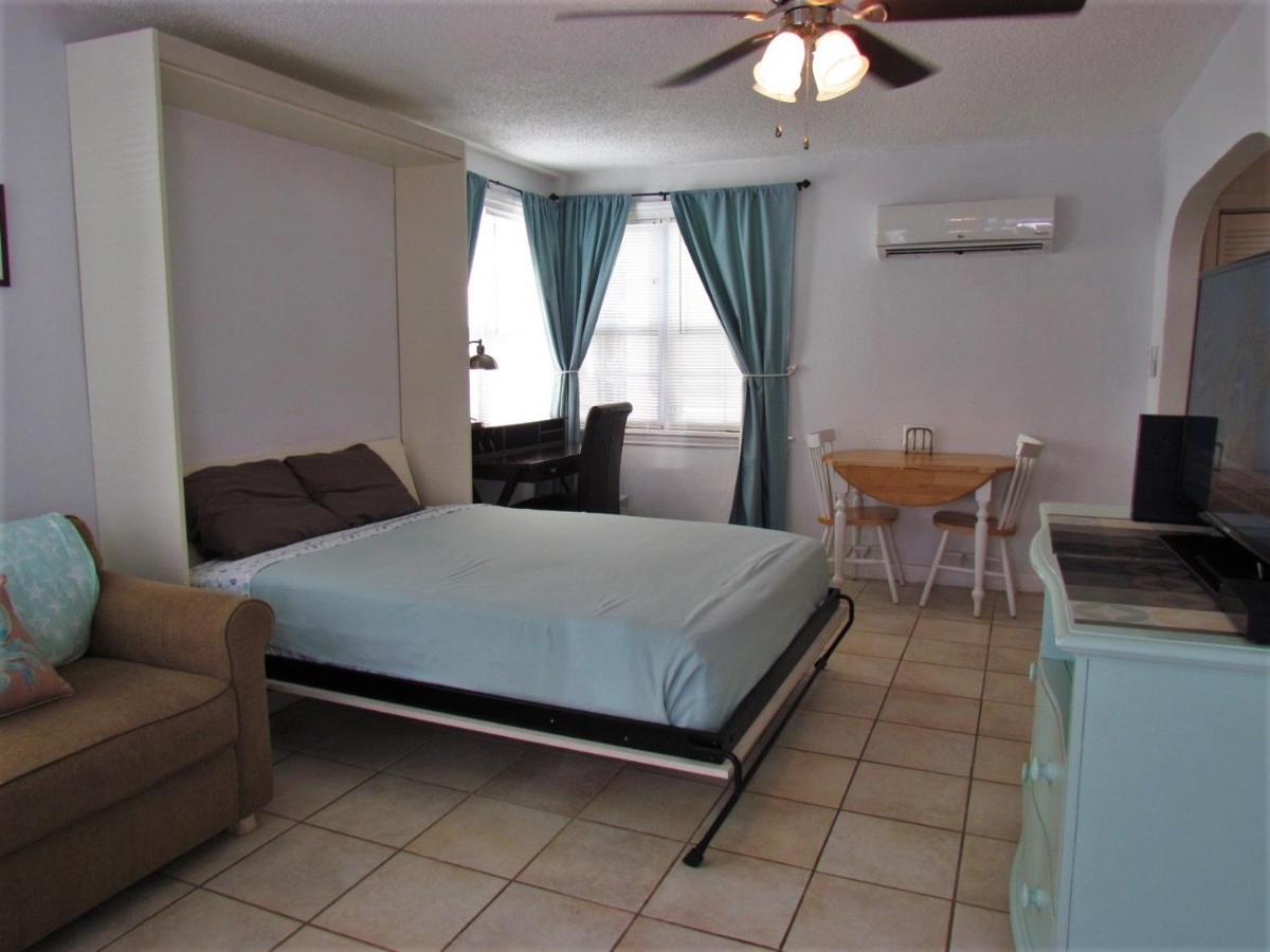 Gulf Gardens Cottage #3 St. Pete Beach Exterior photo